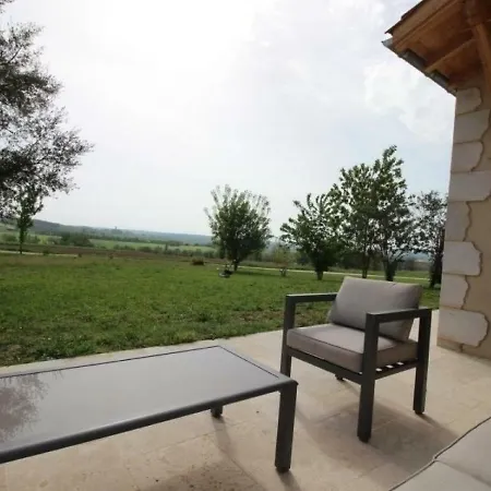 House Brouquet Holiday home