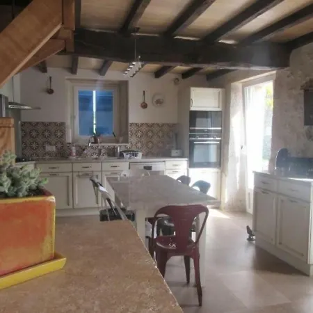House Brouquet Holiday home Fources