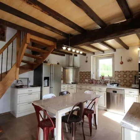 House Brouquet Holiday home